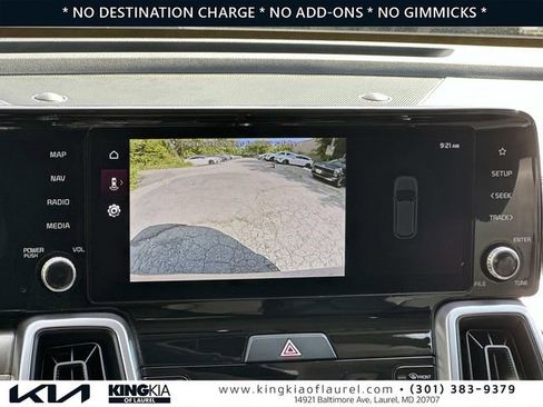 Used 2024 Kia Sorento EX w/ Panoramic Sunroof Package AWD/4WD image 4