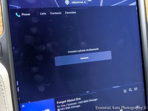 Used 2020 Tesla Model S Performance image 21