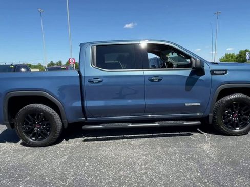 Used 2025 GMC Sierra 1500 Elevation AWD/4WD image 8