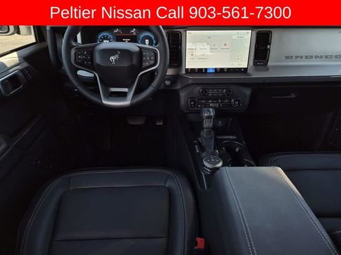 Used 2025 Ford Bronco Outer Banks AWD/4WD image 24
