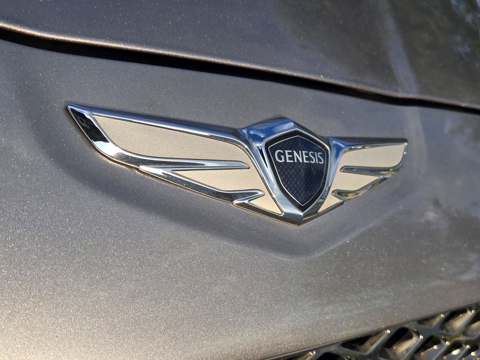 Used 2022 Genesis G70 2.0T AWD/4WD image 6