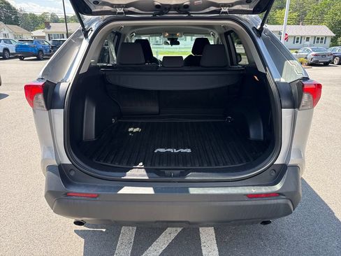 Used 2020 Toyota RAV4 LE w/ All Weather Liner Package AWD/4WD image 21