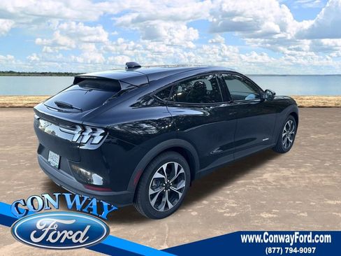 Used 2025 Ford Mustang Mach-E Select w/ Interior Protection Package image 5