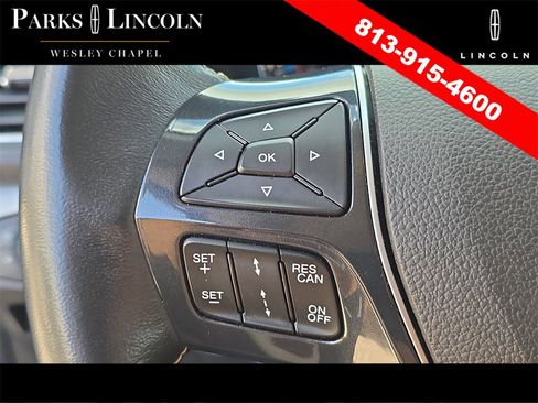 Used 2017 Ford Explorer Platinum image 30