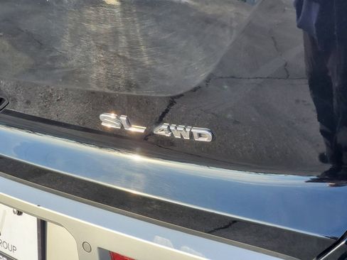 Used 2023 Nissan Pathfinder SL image 7