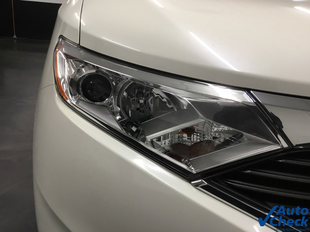 Used 2011 Nissan Quest LE FWD image 19