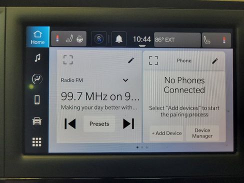 Used 2022 Chrysler Voyager LX FWD image 25