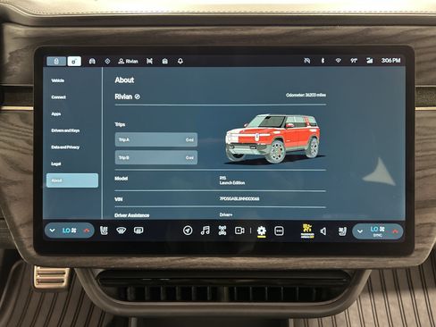 Used 2022 Rivian R1S Launch Edition AWD/4WD image 29
