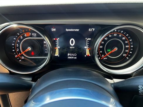 Used 2020 Jeep Wrangler Unlimited Sahara w/ Uconnect 4C Nav & Sound Group AWD/4WD image 33