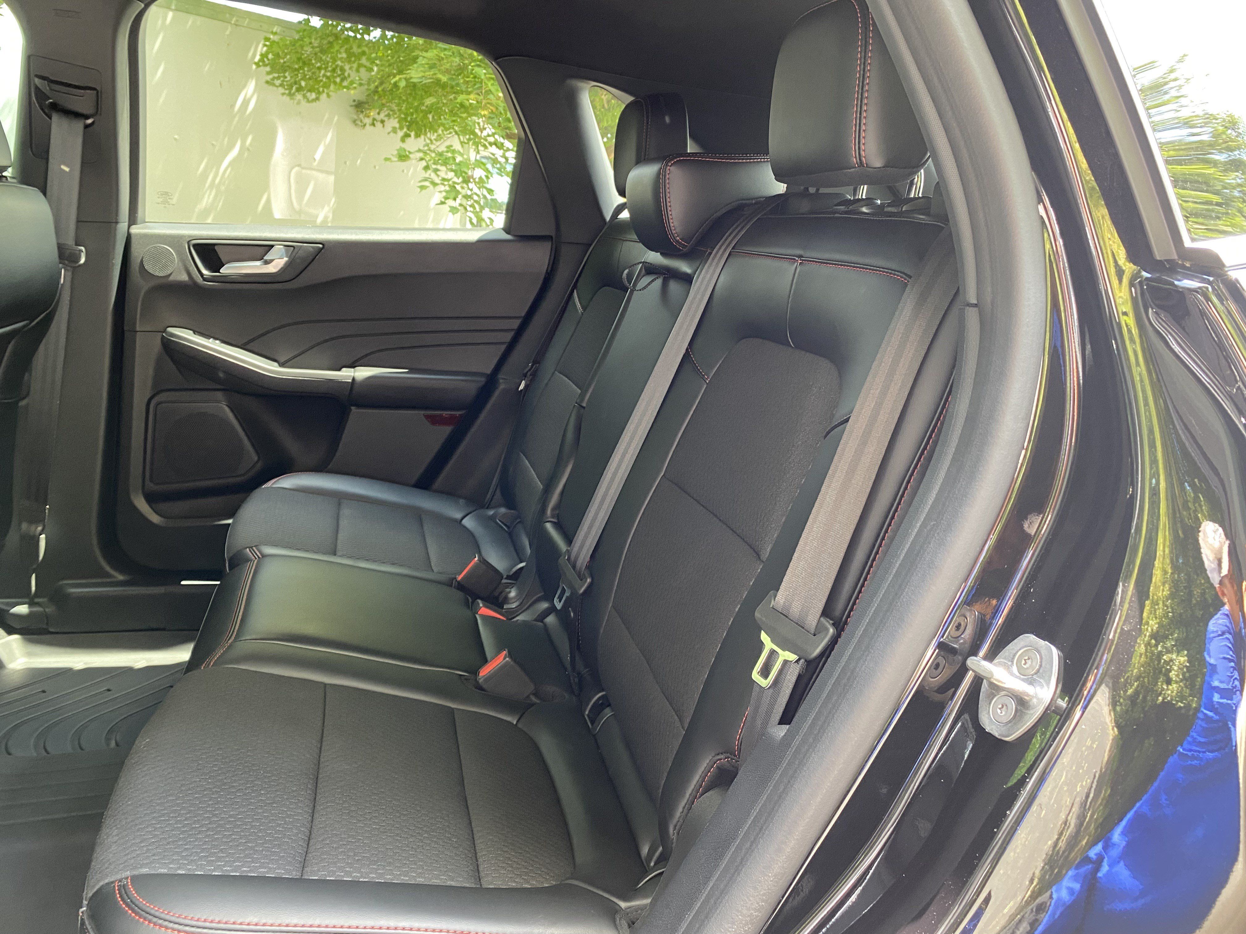 Used 2024 Ford Escape ST-Line Select w/ Tech Pack #2 AWD/4WD image 36