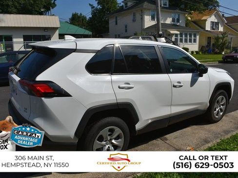 Used 2025 Toyota RAV4 LE AWD/4WD image 4