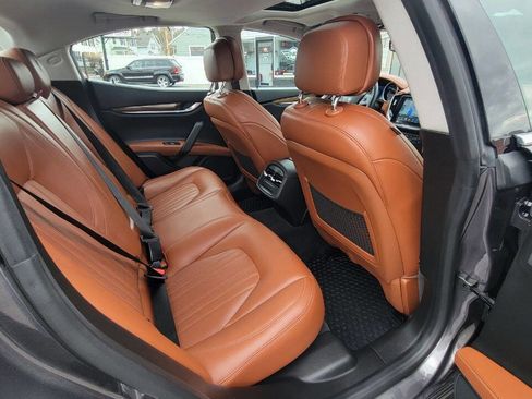 Used 2018 Maserati Ghibli S GranLusso image 21