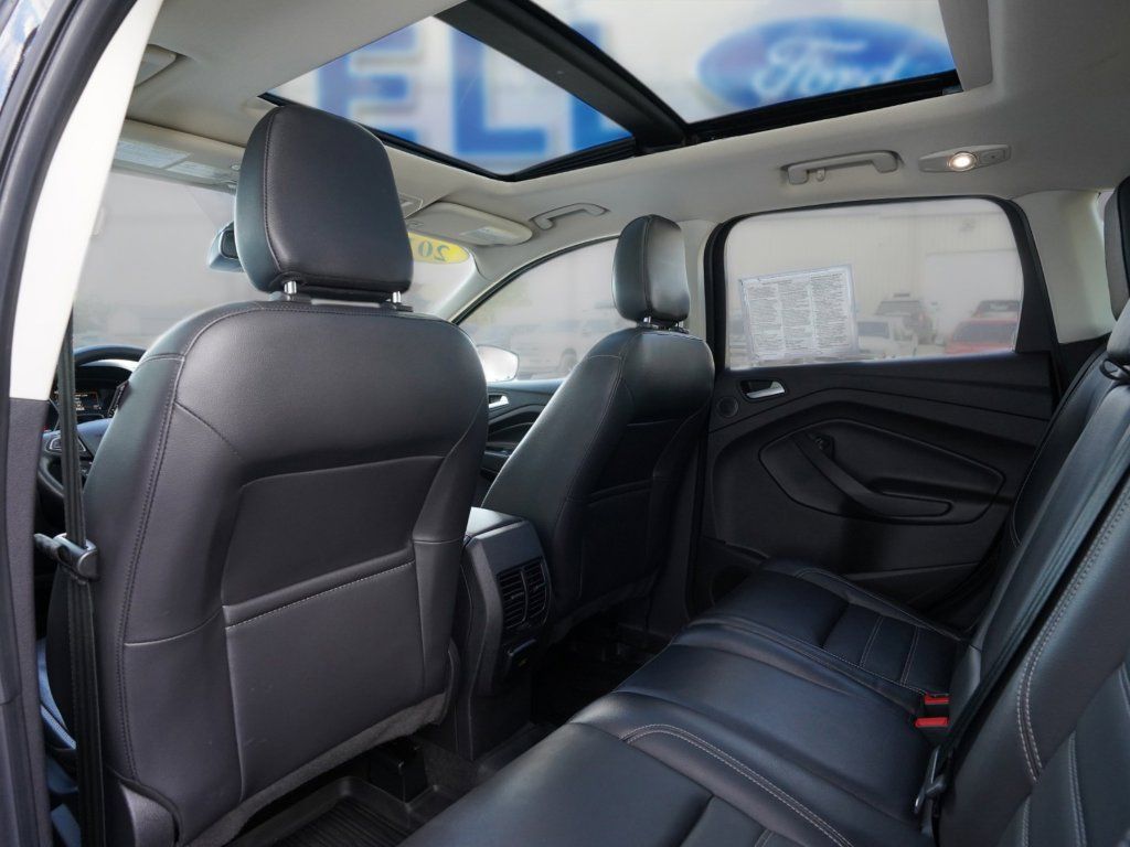 Used 2018 Ford Escape Titanium w/ Ford Safe & Smart Package AWD/4WD image 19