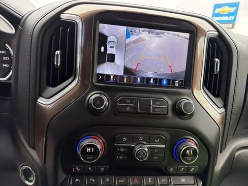 Used 2020 Chevrolet Silverado 1500 High Country w/ Technology Package image 28