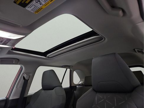 Certified 2022 Toyota RAV4 XLE image 12