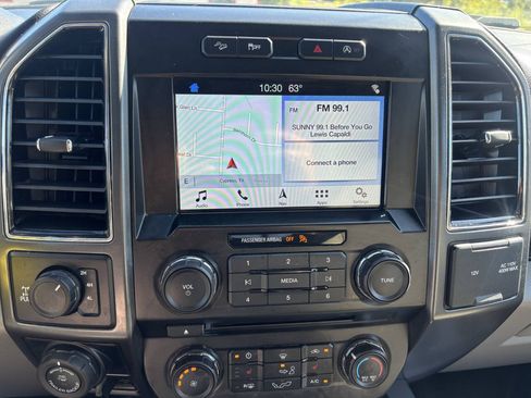 Used 2018 Ford F150 XLT w/ Equipment Group 302A Luxury AWD/4WD image 38