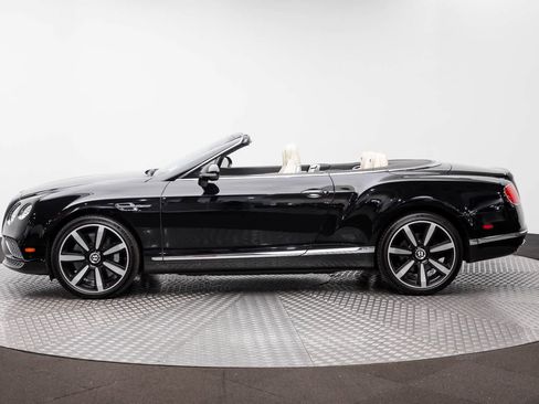Used 2018 Bentley Continental GT image 3