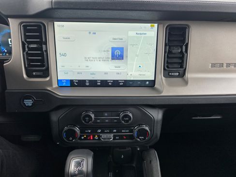 New 2025 Ford Bronco Outer Banks w/ Sasquatch Package AWD/4WD image 20