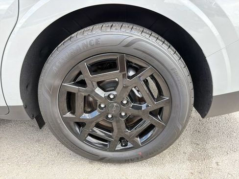 New 2026 Kia Carnival SX Prestige FWD image 27