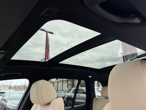 Used 2022 BMW X5 xDrive45e w/ Executive Package image 24