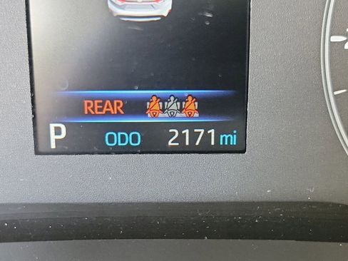Used 2025 Toyota Corolla LE FWD image 22