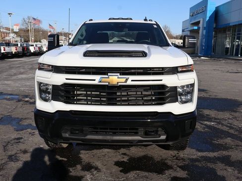Used 2024 Chevrolet Silverado 2500 Custom w/ Custom Convenience Package image 28