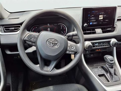 Used 2023 Toyota RAV4 LE FWD image 12