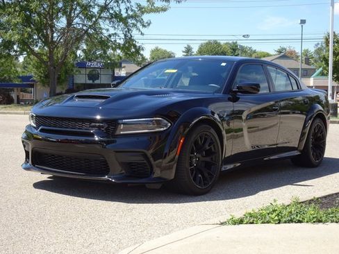Used 2023 Dodge Charger SRT Hellcat w/ Harman/Kardon Audio Group image 5