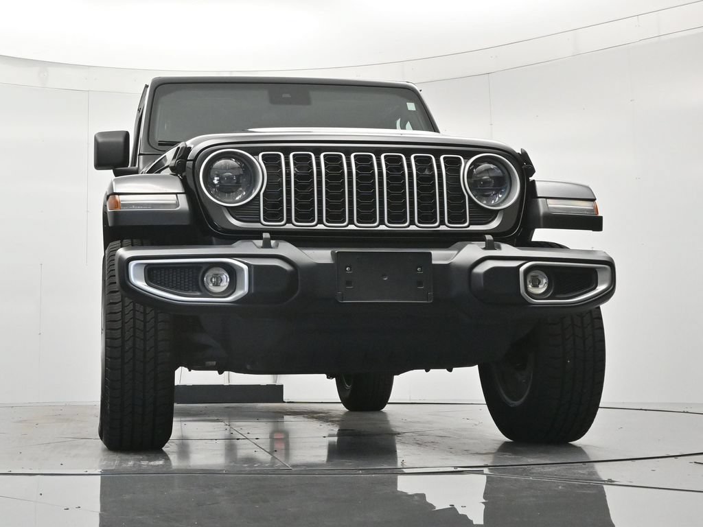 Used 2025 Jeep Wrangler Unlimited Sahara AWD/4WD image 37