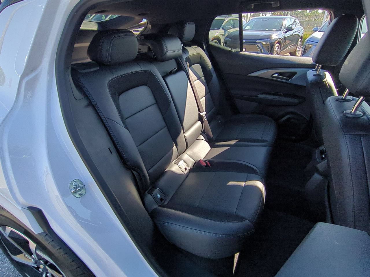 Used 2024 Chevrolet Equinox EV LT w/ LPO, Blackout Package FWD image 25