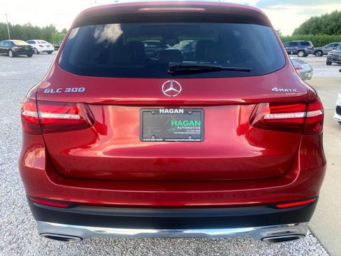 Used 2018 Mercedes-Benz GLC 300 4MATIC image 5