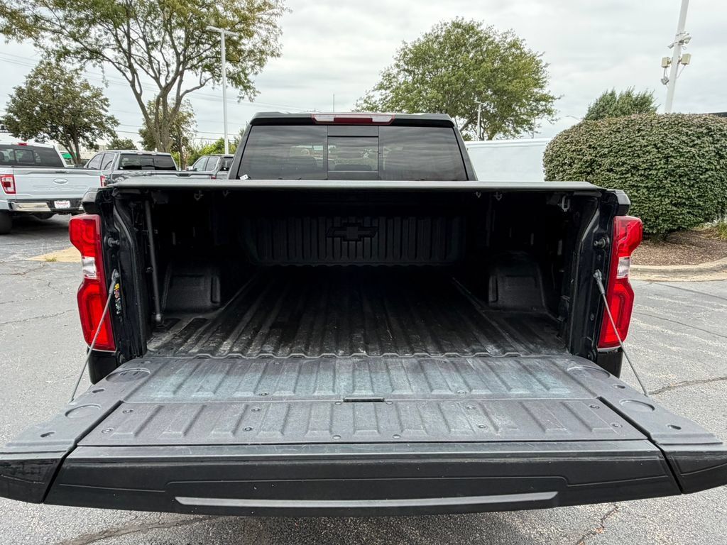 Certified 2024 Chevrolet Silverado 1500 LTZ AWD/4WD image 9