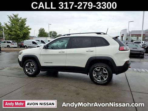 Used 2019 Jeep Cherokee Trailhawk w/ Cold Weather Group AWD/4WD image 5