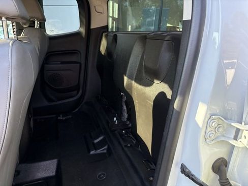 Used 2018 Chevrolet Colorado W/T image 26