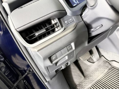 Used 2024 Toyota Grand Highlander AWD image 37