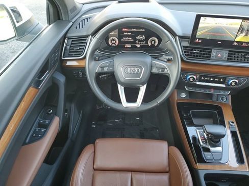 Used 2021 Audi Q5 Prestige w/ Prestige Package image 8