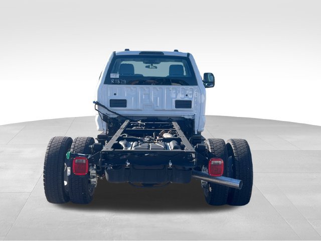 New 2026 Ford F550 4x4 Regular Cab Super Duty image 5