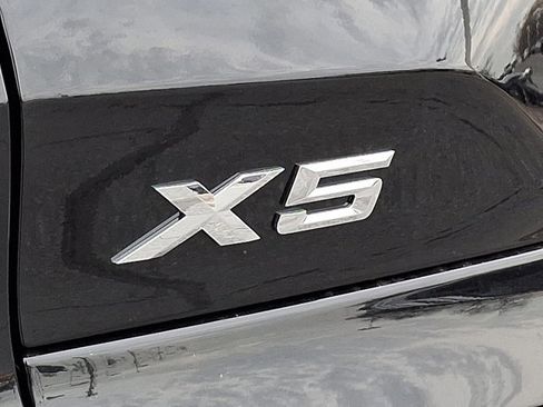 New 2026 BMW X5 xDrive50e w/ Premium Package image 25