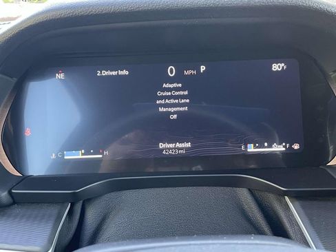 Used 2024 Jeep Grand Cherokee L Laredo image 25