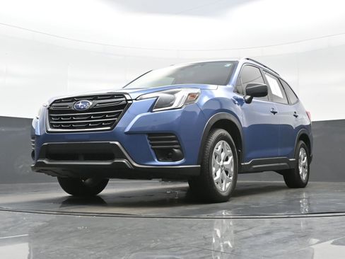 Used 2024 Subaru Forester AWD/4WD image 22