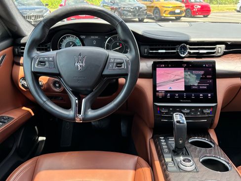 Used 2023 Maserati Quattroporte GT RWD image 20