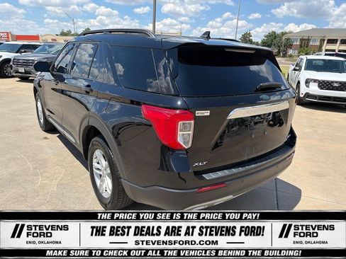 Used 2023 Ford Explorer XLT w/ Equipment Group 202A AWD/4WD image 11