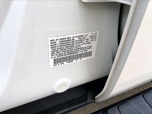 Used 2011 Honda Pilot Touring image 34