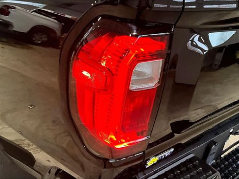 Used 2024 GMC Canyon Elevation w/ Convenience Package image 34