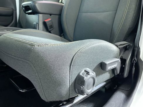 Used 2024 Jeep Wrangler Sahara image 20