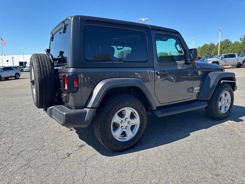 Used 2019 Jeep Wrangler Sport S image 5