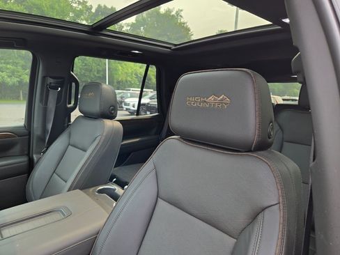 Certified 2023 Chevrolet Tahoe High Country w/ Premium Package AWD/4WD image 25