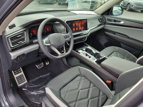 New 2026 Volkswagen Atlas Peak Edition image 21