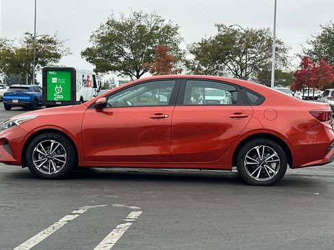 Used 2023 Kia Forte LXS w/ LXS Technology Package image 7