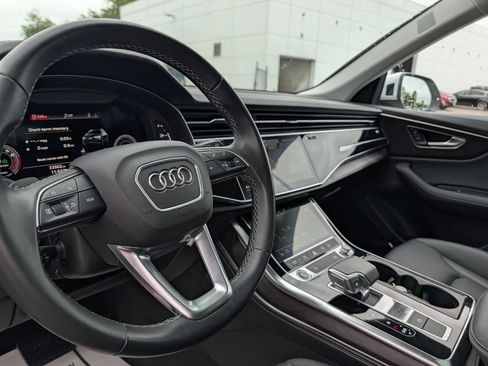 Used 2023 Audi Q8 Premium Plus AWD/4WD image 27